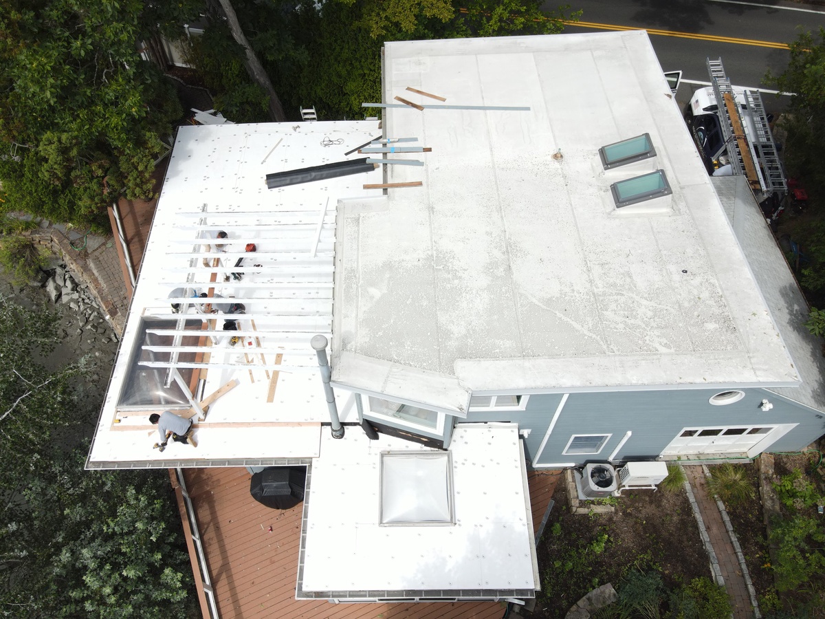 5 Shore Drive , Branford, CT, US