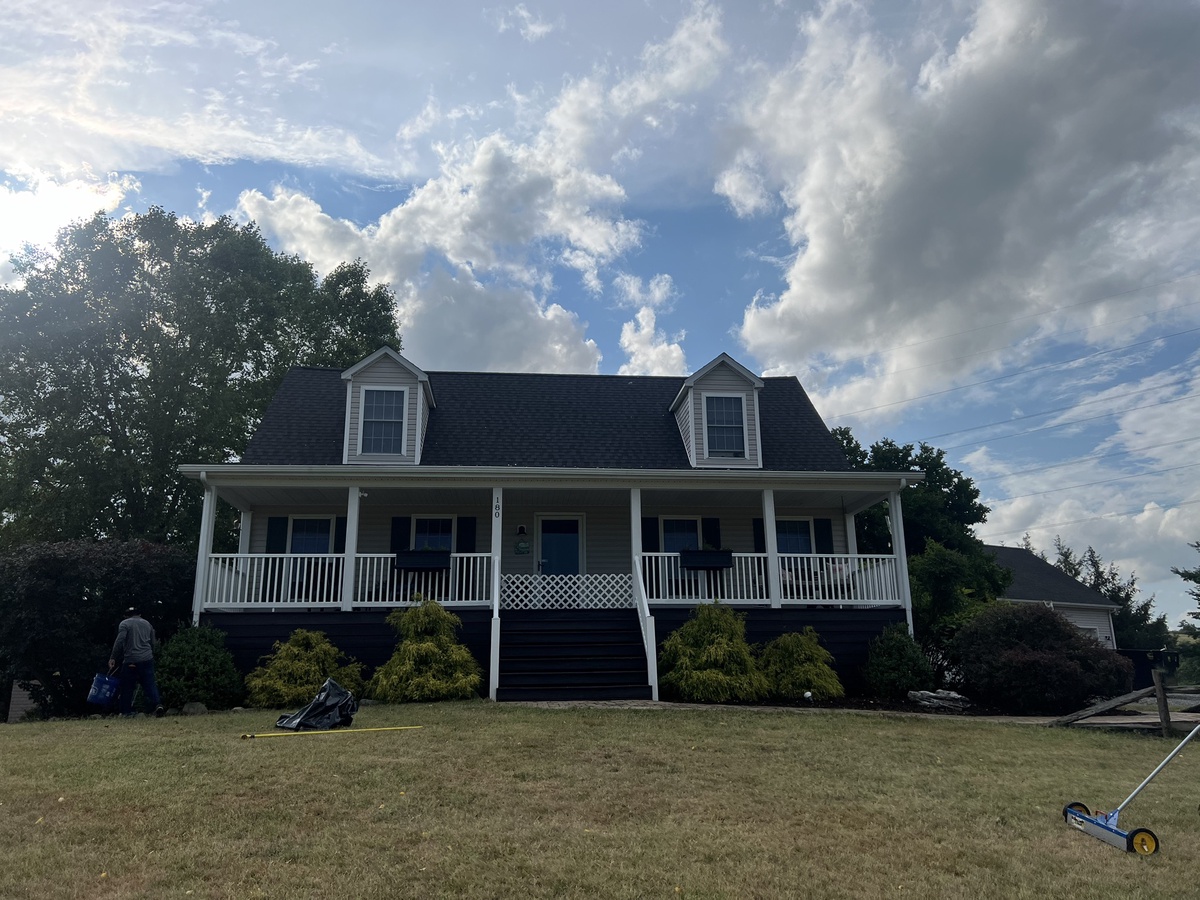 180 Oak Springs Lane , Staunton, VA, US
