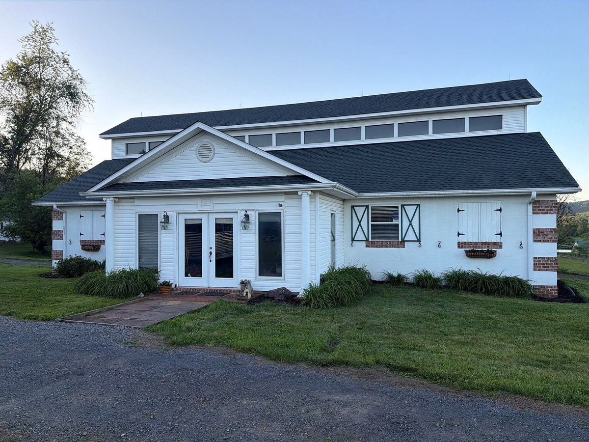 12025 Leeds Chapel Lane , Markham, VA, US