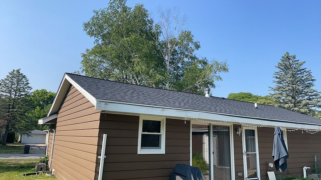 2040 Garland Avenue , Waukesha, WI, US
