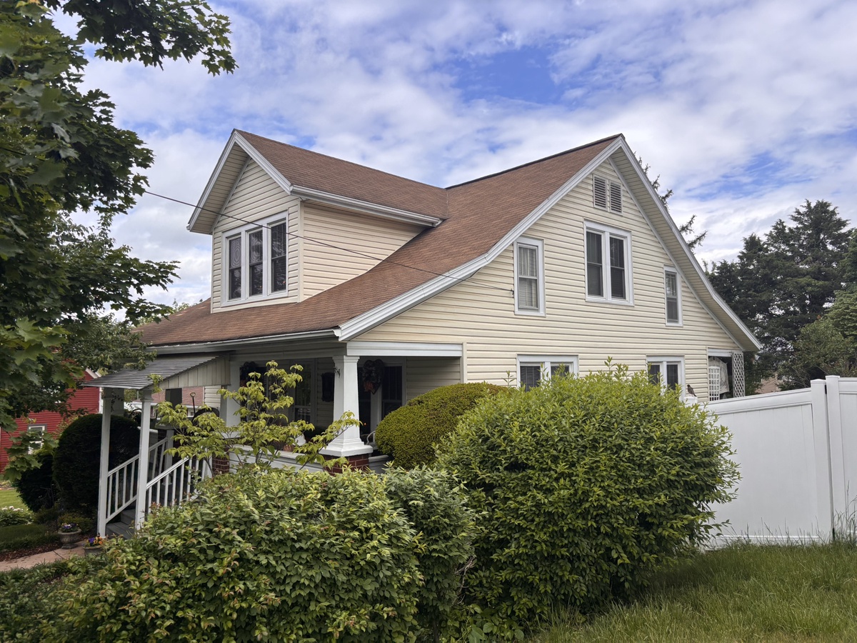 424 East Elizabeth Street , Harrisonburg, VA, US