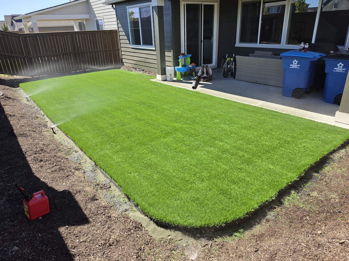 3907 Northeast Oakside Loop , Bend, OR, US