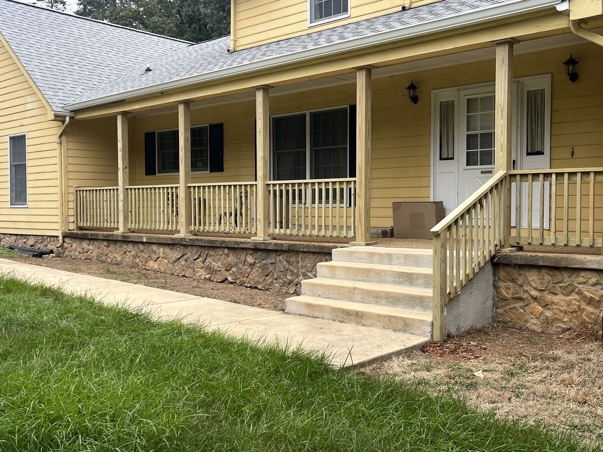 Locust Grove, VA, 22508, US