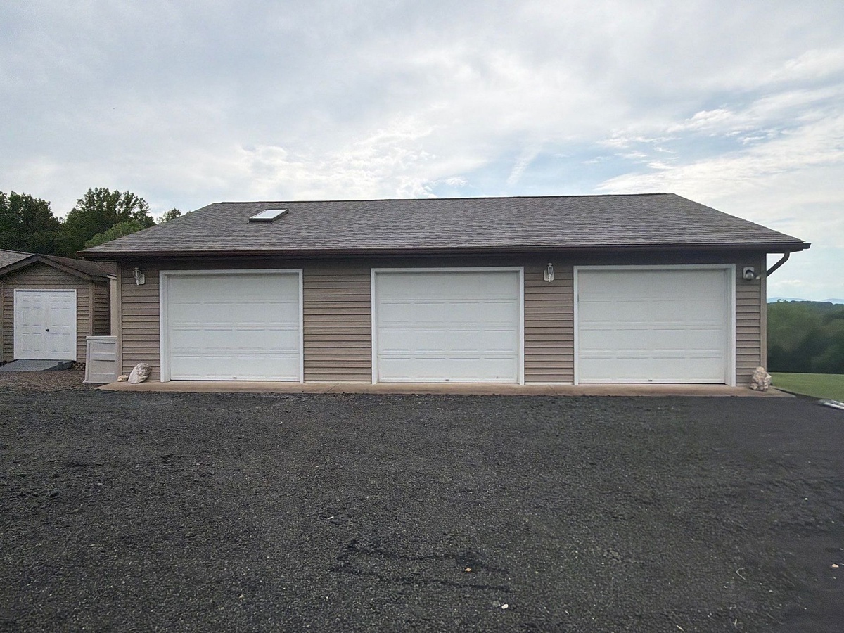 4310 Starwood Drive , Amissville, VA, US