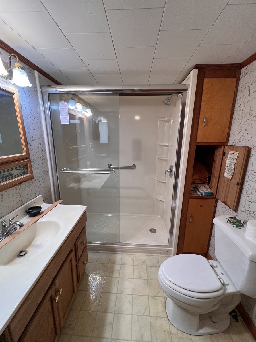 Broughton, IL, 62817, US