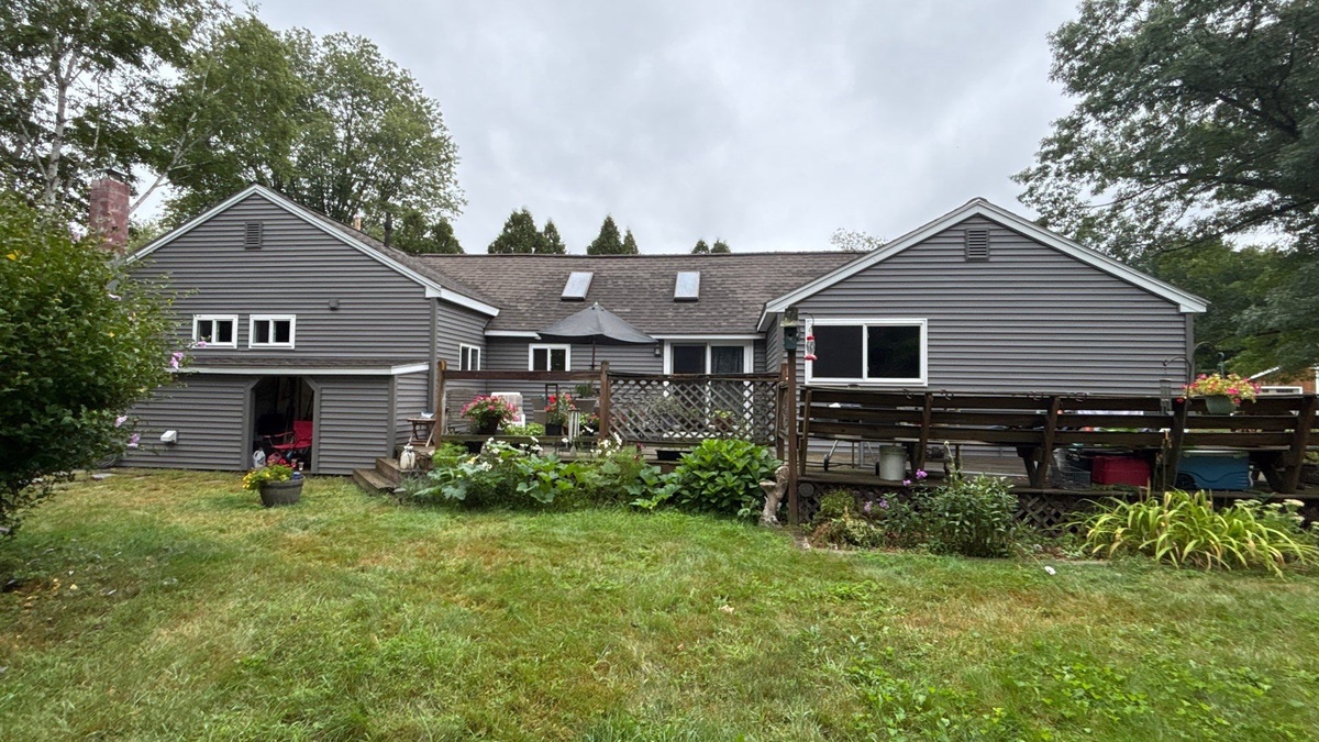 2 Colcord Road , Kingston, NH, US