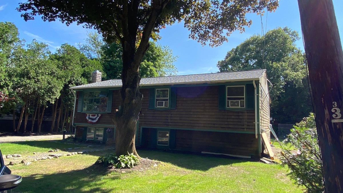 50 Harding St , North Kingstown, RI, US