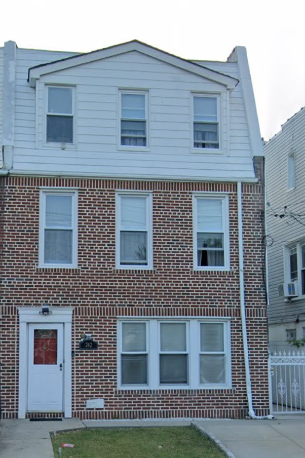 242 Calhoun Avenue , The Bronx, NY, US
