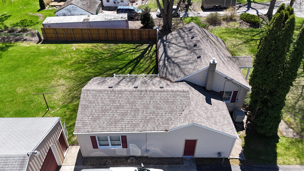 5075 Cole Road , Saginaw, MI, US