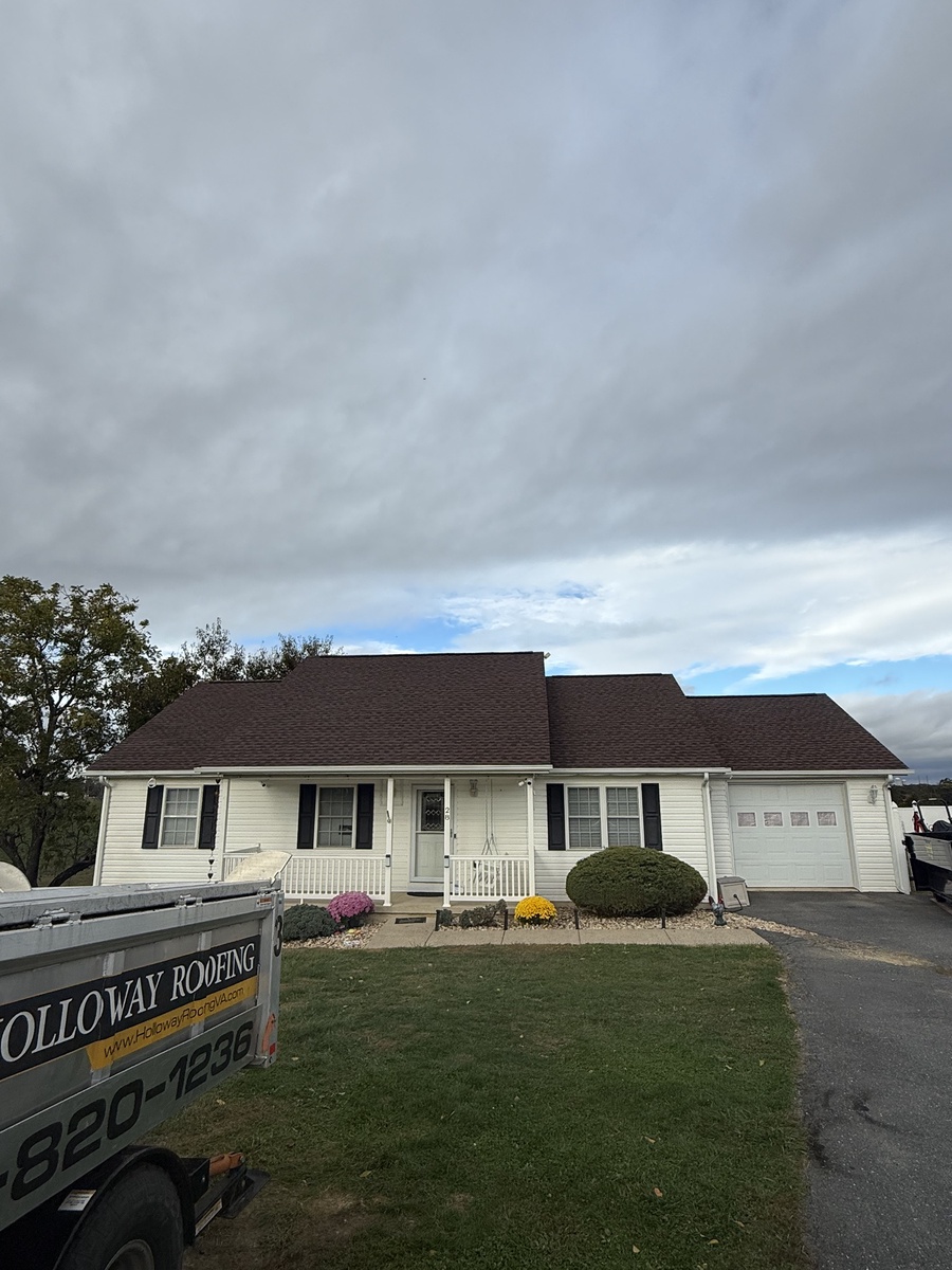 28 Foxhall Lane , Weyers Cave, VA, US