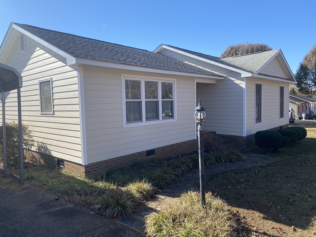 114 Homestead Drive , Boiling Springs, SC, US
