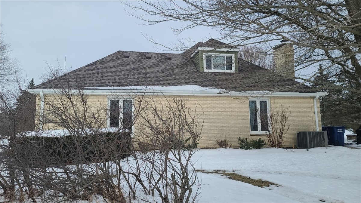 5N345 Deer Run Drive , St. Charles, IL, US