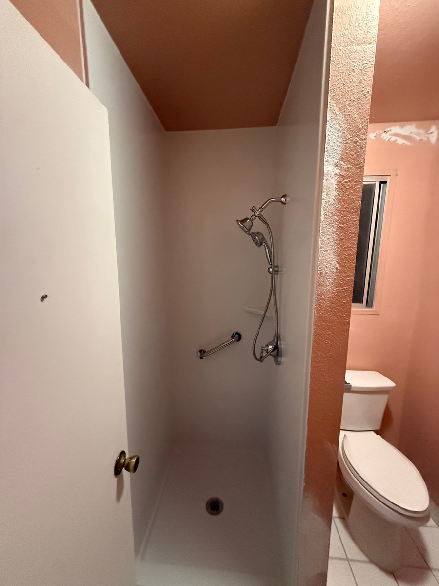 Lakeside, CA, 92040, US