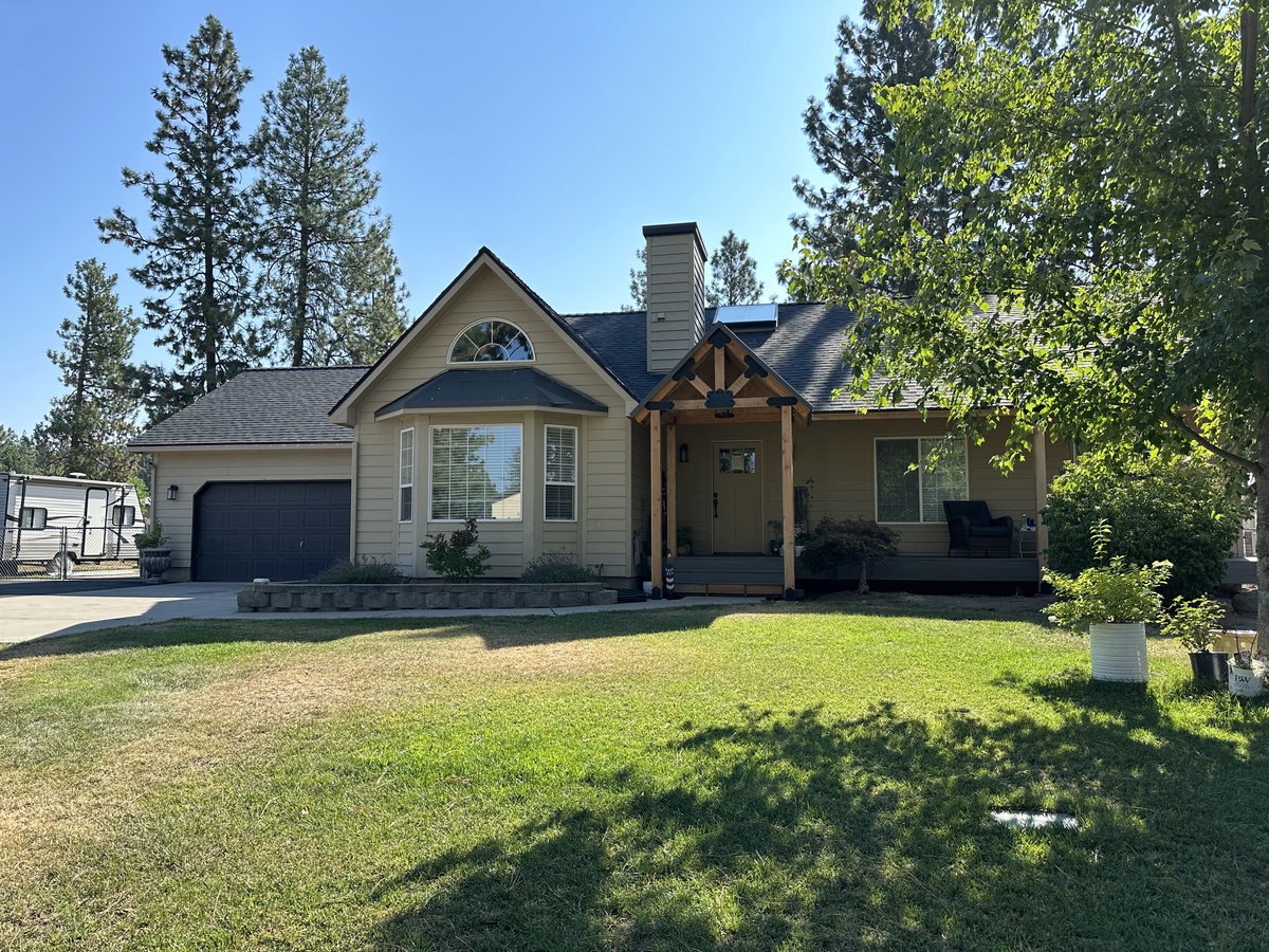 16238 North Wildflower Road , Nine Mile Falls, WA, US