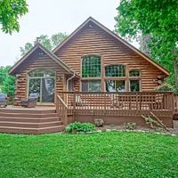 W377S3483 Lake Drive , Dousman, WI, US