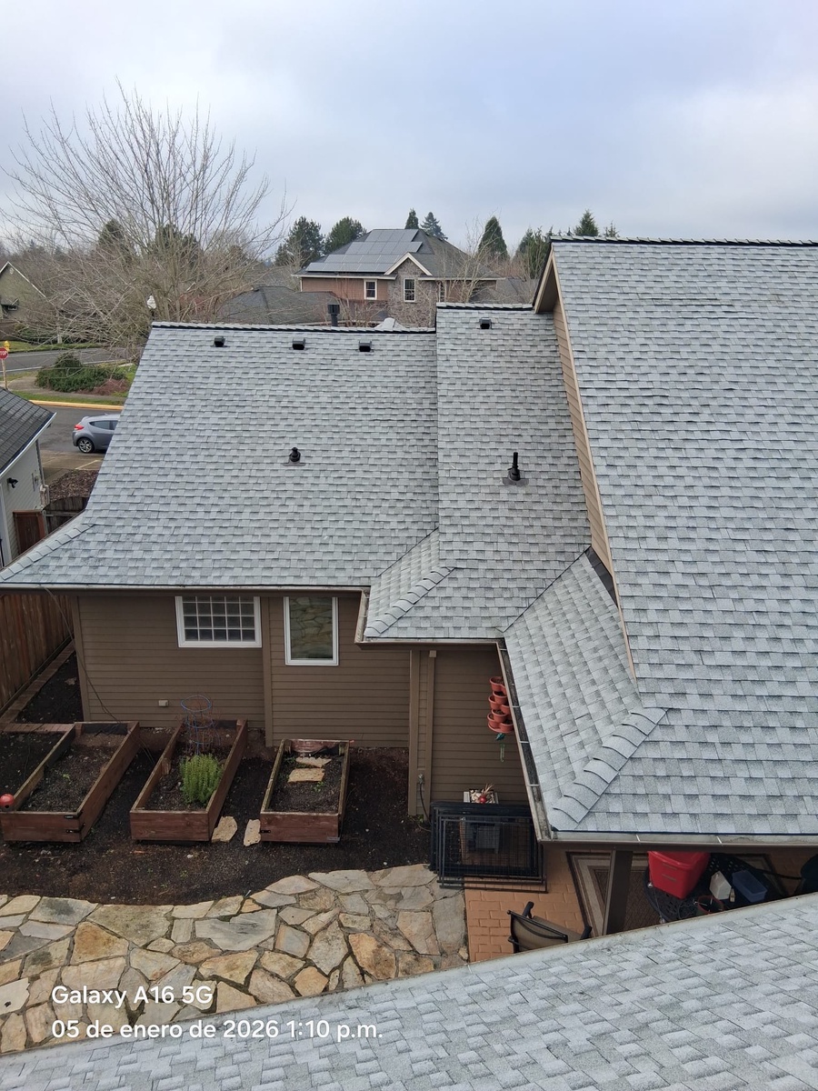 2516 Meridian Court , Woodburn, OR, US
