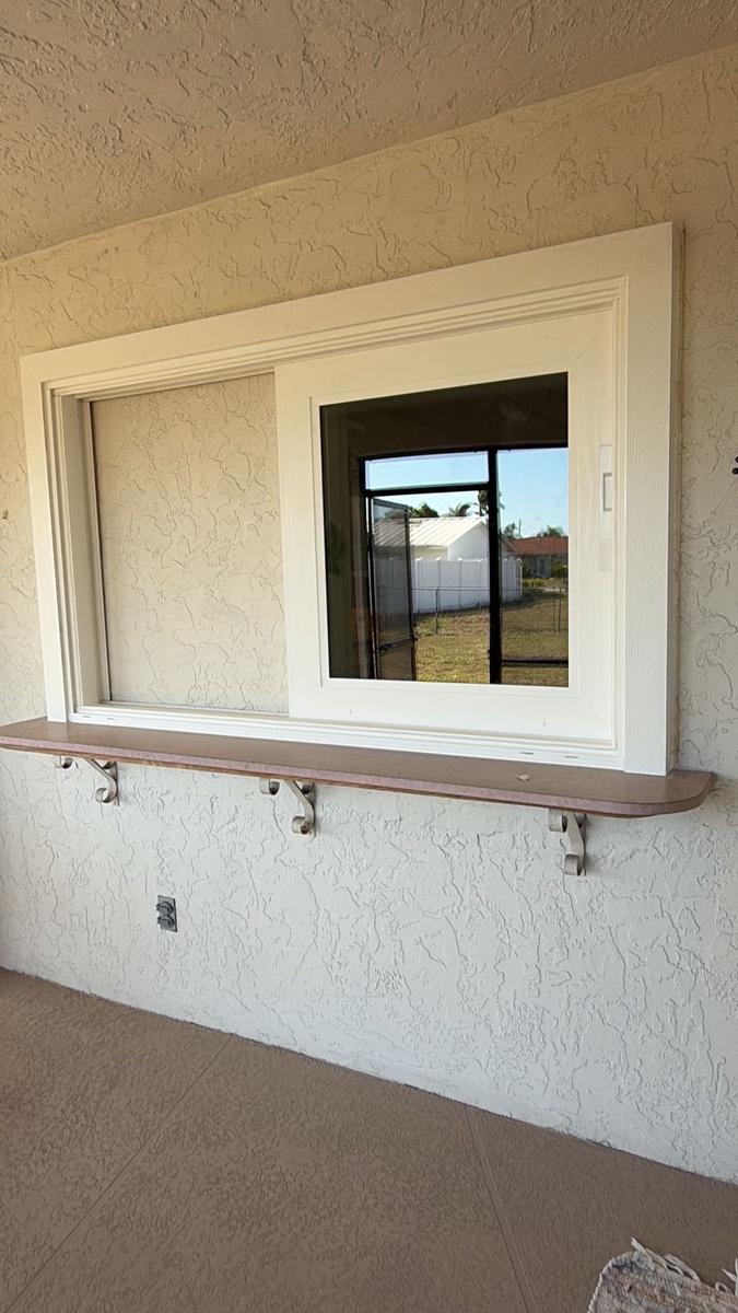 2126 Southeast 1st Street , Cape Coral, FL, US