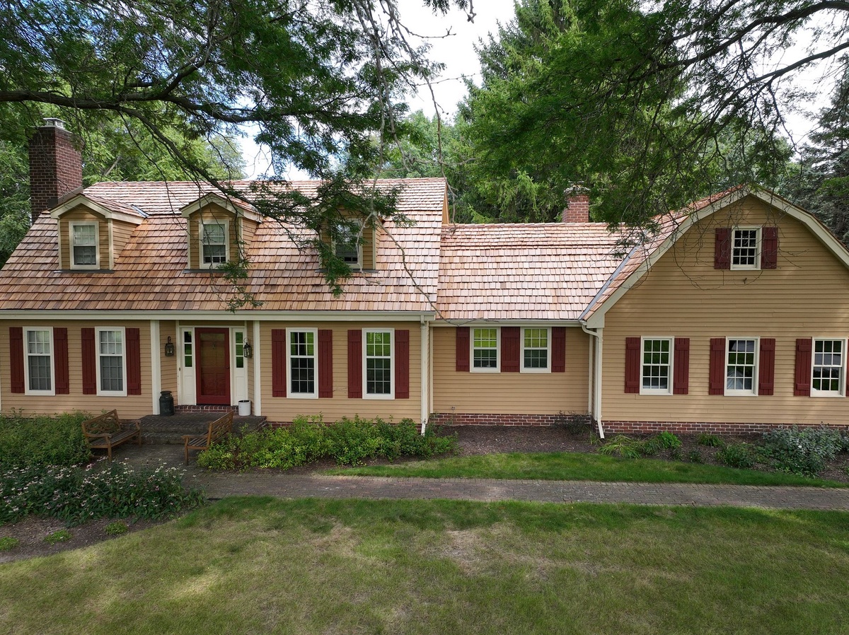 1030 North Shakerville Road , Oconomowoc, WI, US