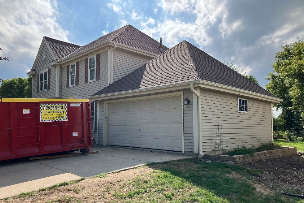 202 Mackenzie Drive , Waukesha, WI, US