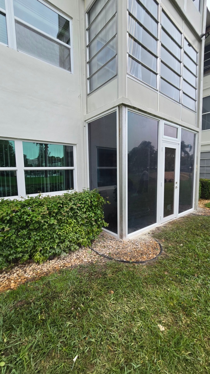 3506 NW 49th Ave , Lauderdale Lakes, FL, US