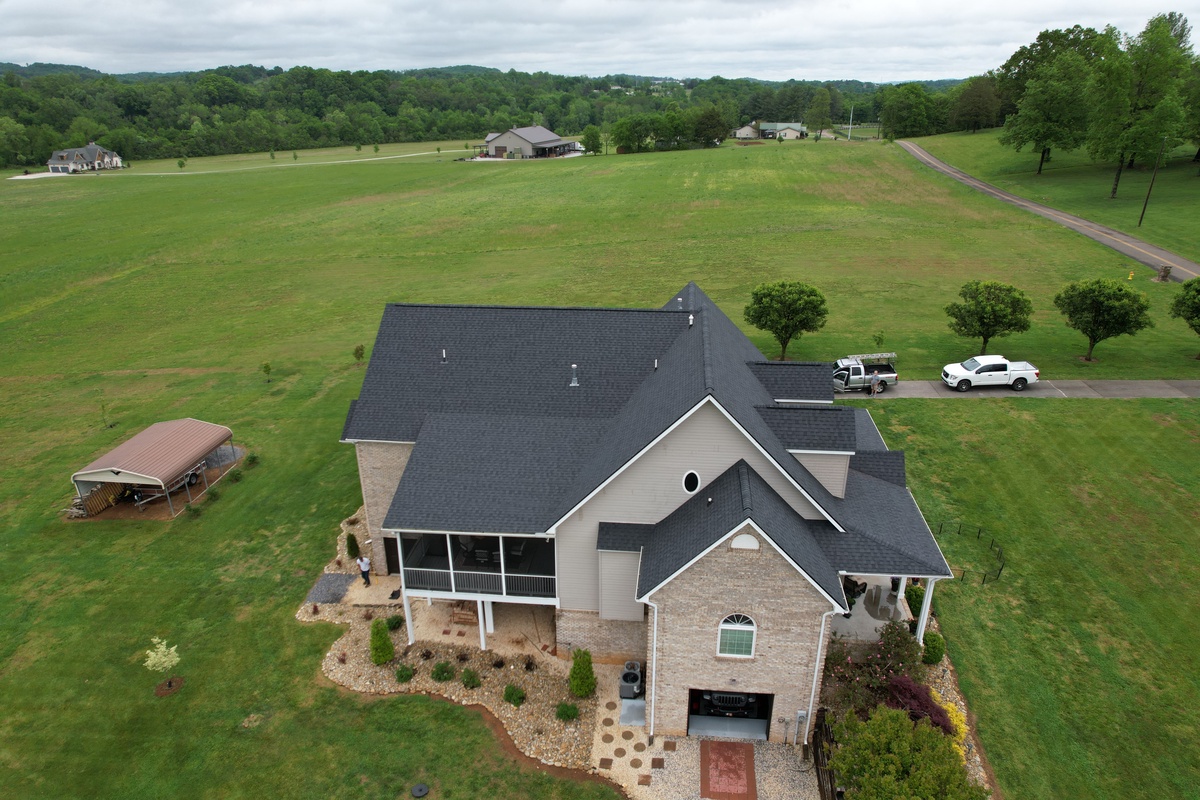 1121 Graves Road , Strawberry Plains, TN, US