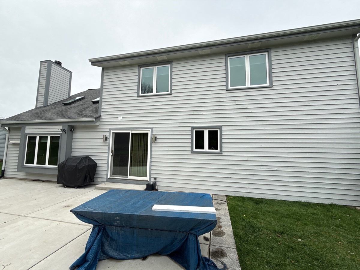 Chris B. 722 Greenway Ter, Hartland, WI