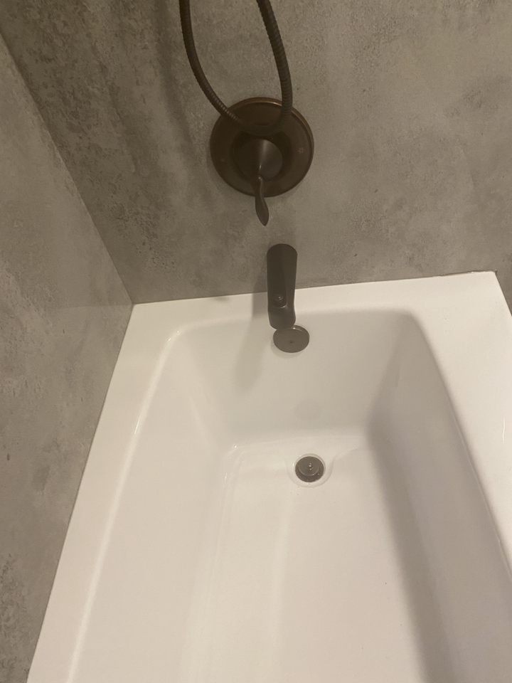 Staunton, VA, 24482, US