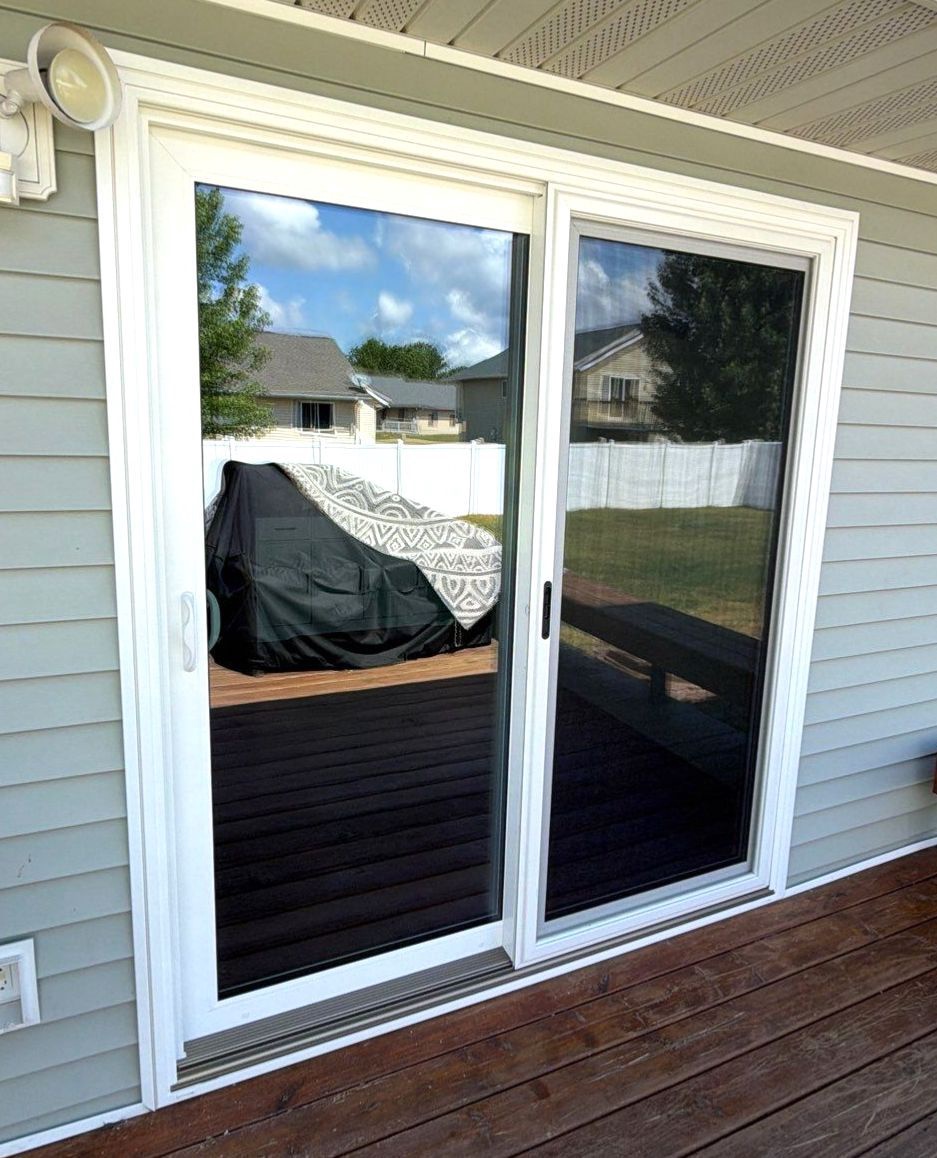 2005 Crooked Avenue , Holmen, WI, US