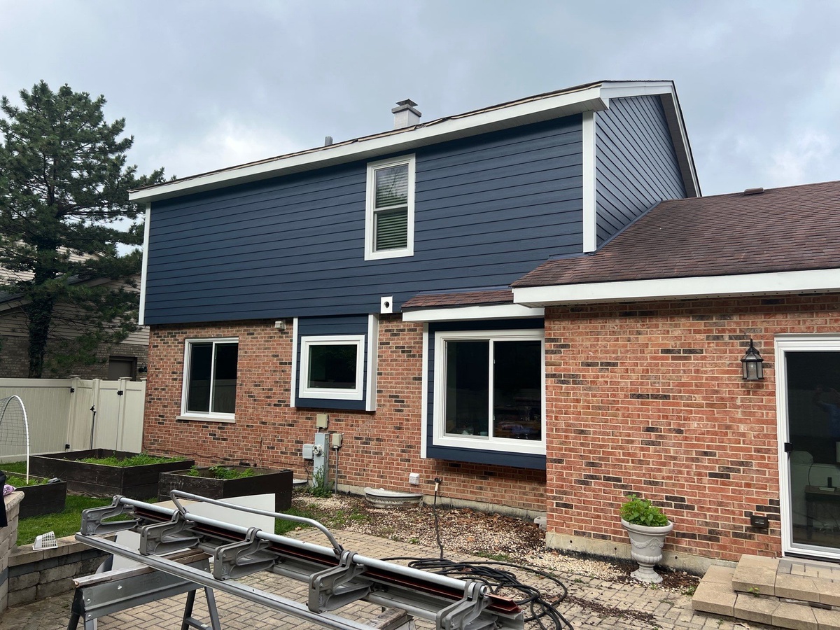 8221 Meadowwood Avenue , Woodridge, IL, US