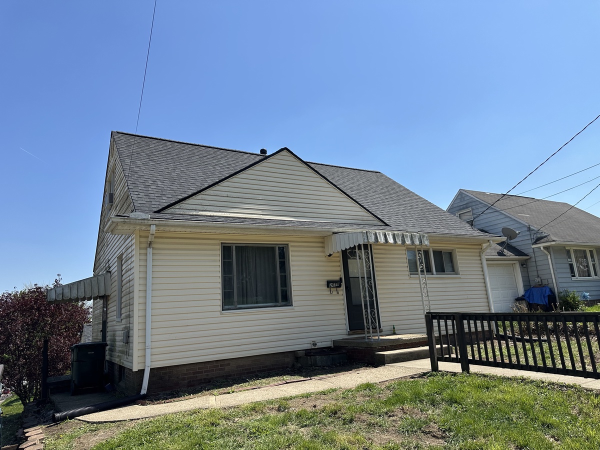 2648 Saint Elmo Avenue Northeast , Canton, OH, US