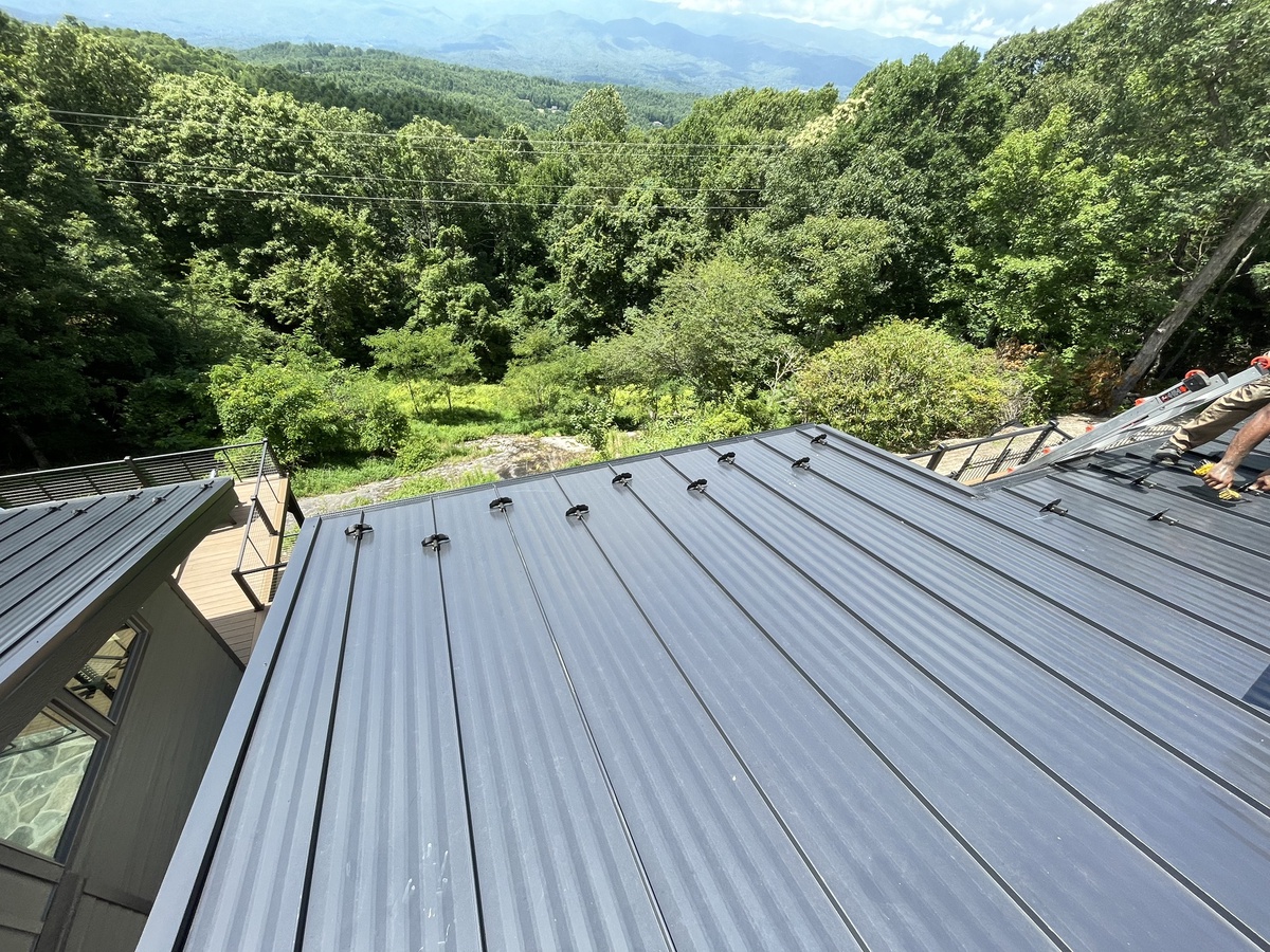 1695 Slick Rock Road , Brevard, NC, US