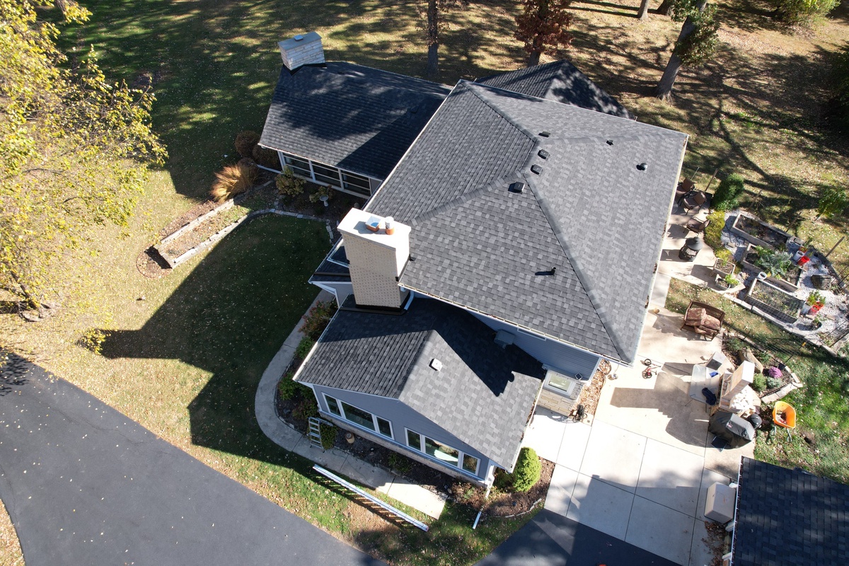 22463 West Wooded Ridge Road , Lake Zurich, IL, US