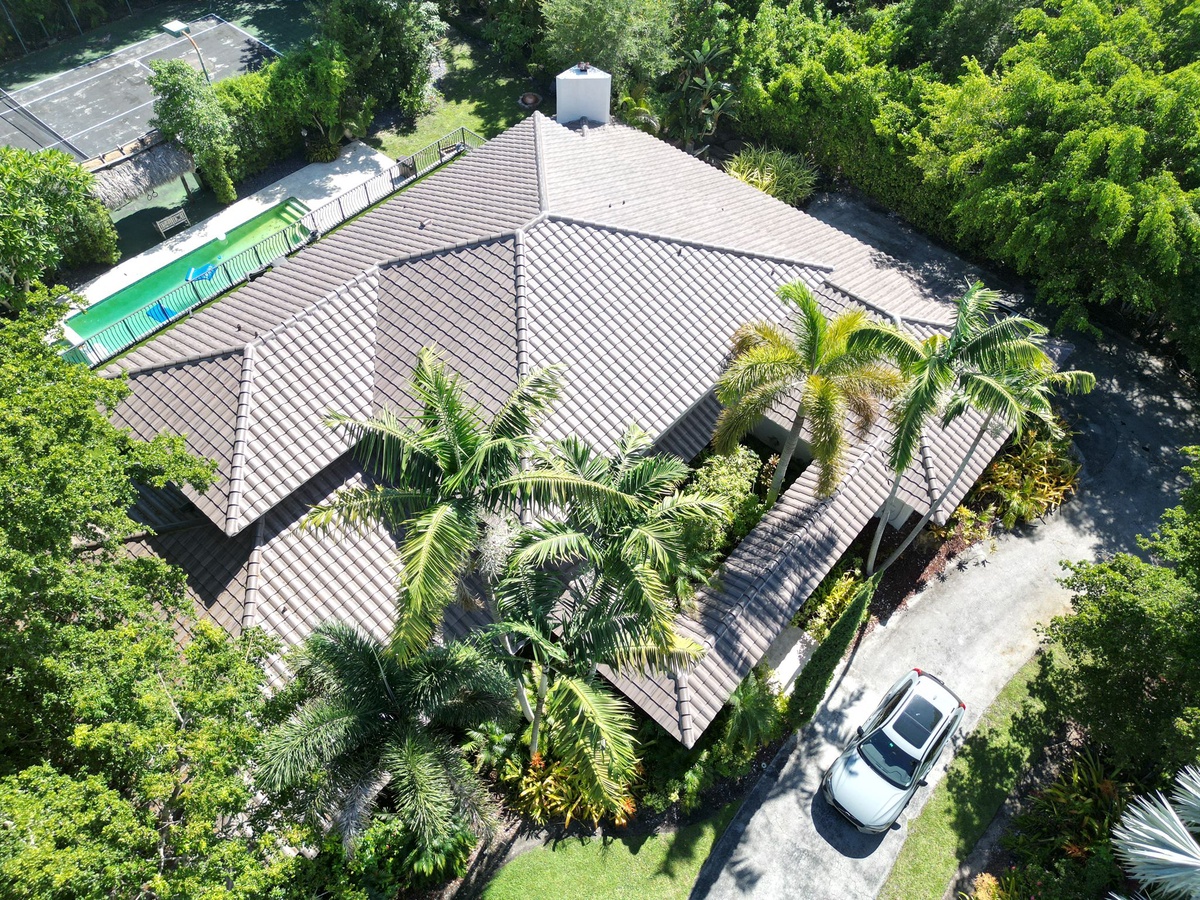 5860 Olivos Drive , Coral Gables, FL, US