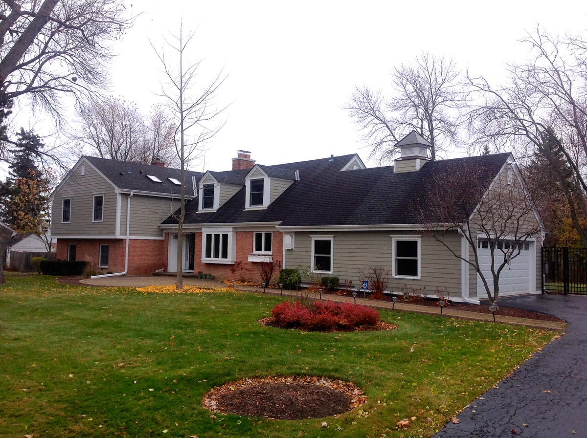 853 Castlegate Court , Lake Forest, IL, US