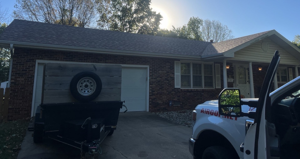 3442 South Pinehurst Court , Springfield, MO, US