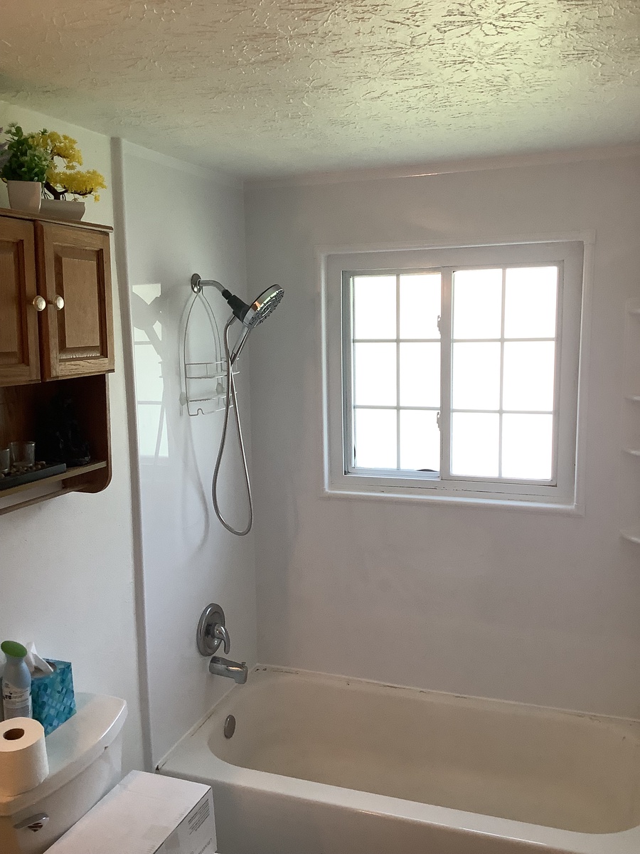 Wood River, IL, 62095, US
