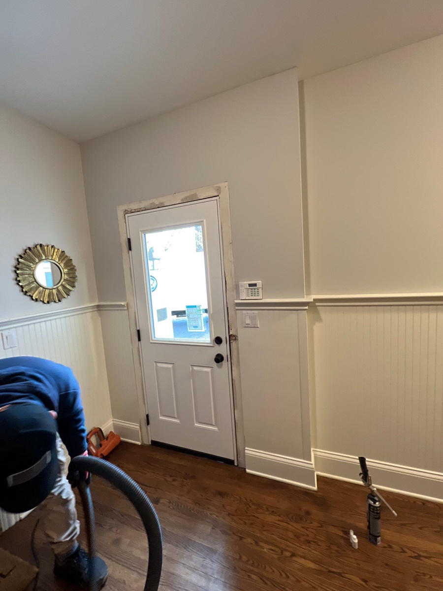 734 North Main Street , Glen Ellyn, IL, US