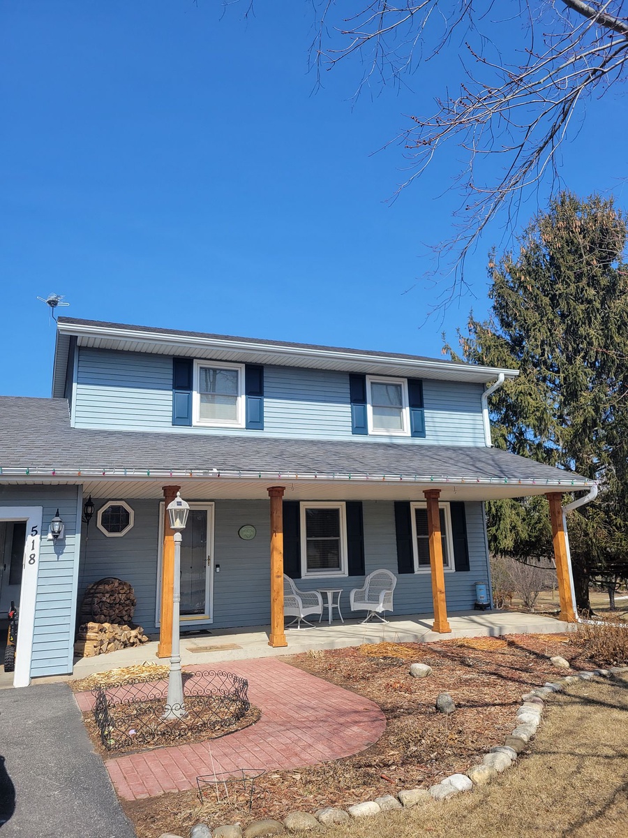 518 Capel Log Court , Wales, WI, US