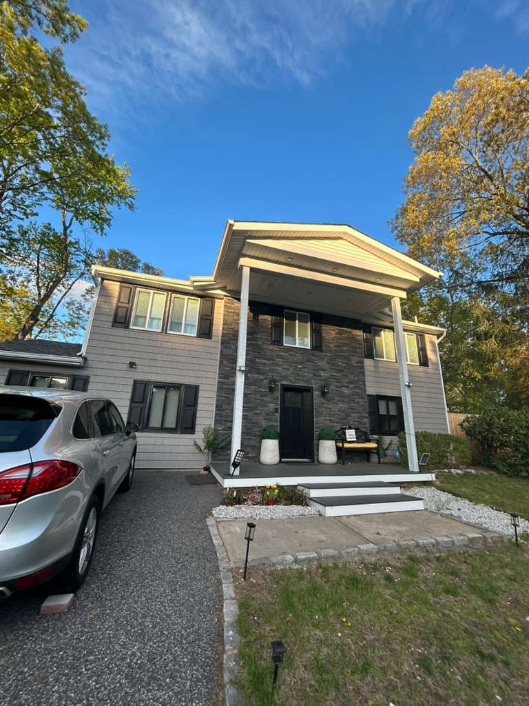 19 Beach Avenue , Port Jefferson Station, NY, US