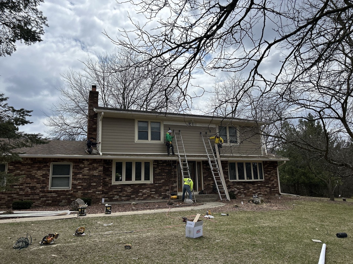W360S4856 Wildflower Court , Dousman, WI, US