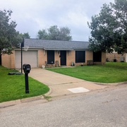 305 Little Avenue , McGregor, TX, US