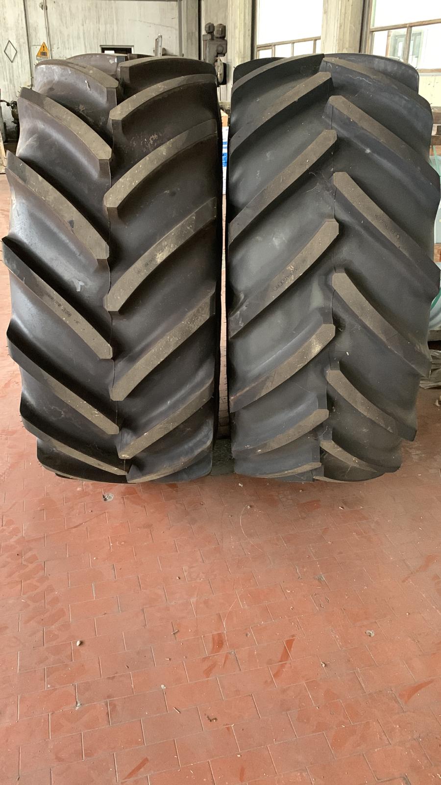 2 pneumatici Michelin 600/70R30 158D MachXBib