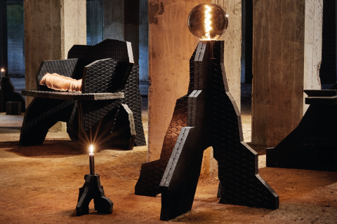 gomma, un materiale di design Eline van Dijkman ha collaborato con DRI Rubber Dutch Design Week mobili tavoli sedie lampare calendari oggetti