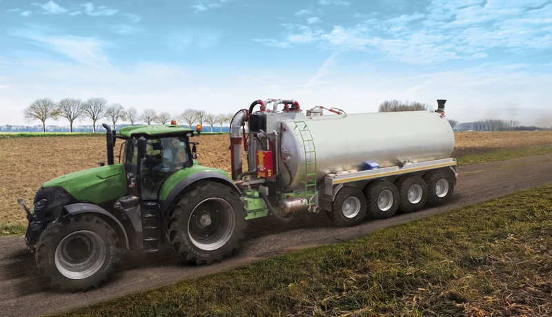 Powertrailer SR 331: la risposta di BKT alle esigenze del trasporto agricolo