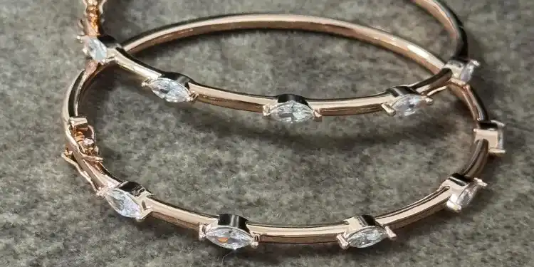 צמידי טניס וצמידי קשיח טניס