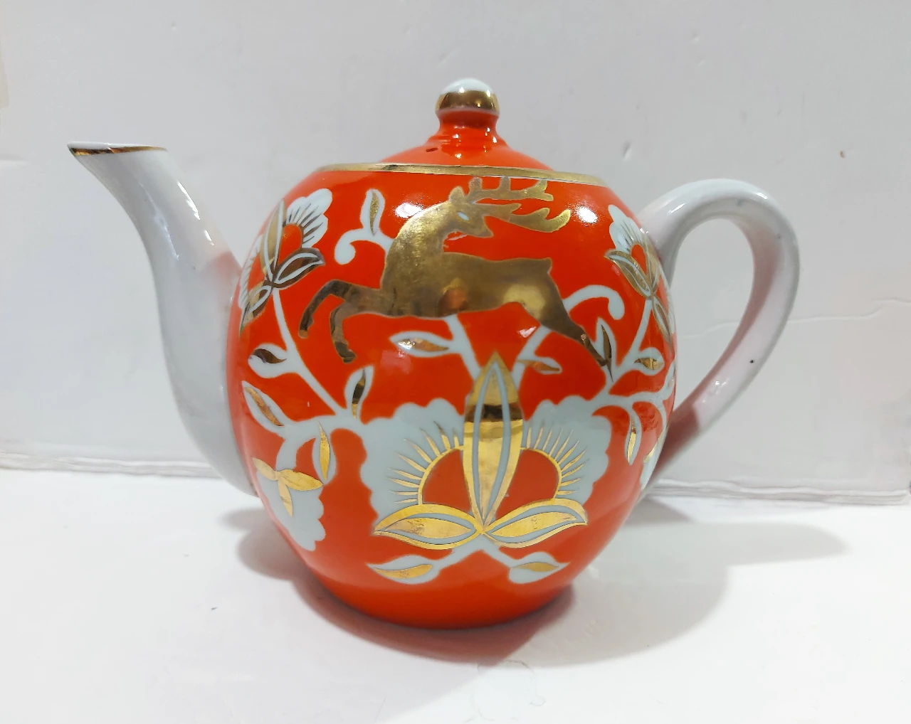 קרמיקות חרסינות פורצלנים ומה שבנהם