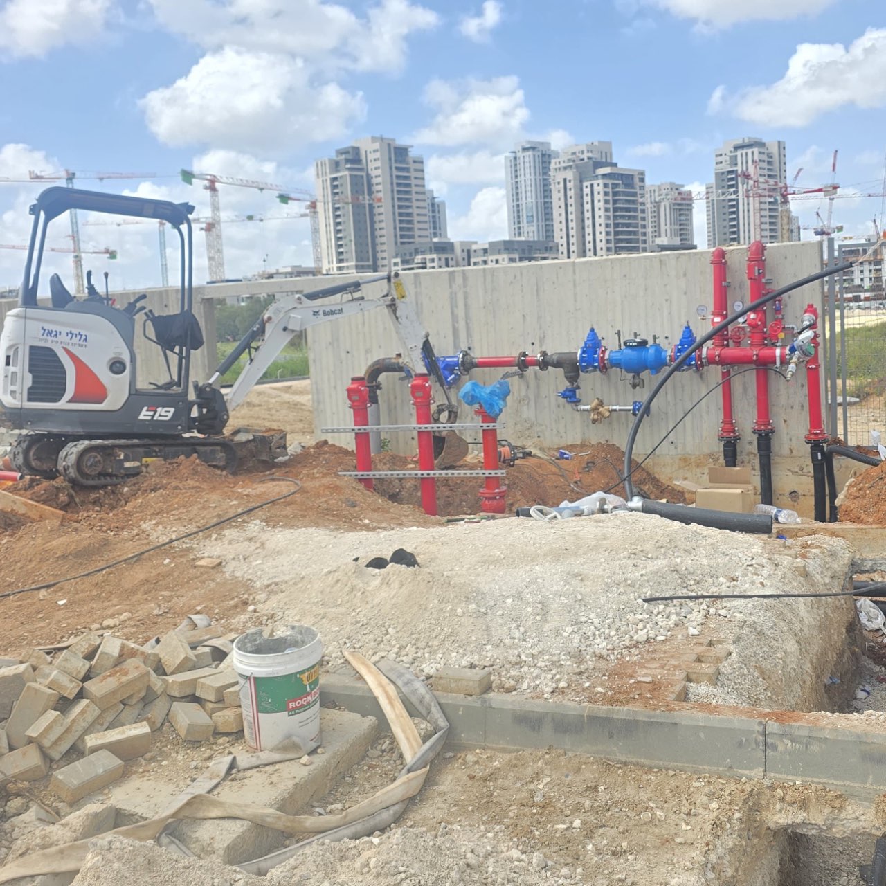 קוי מים וגמלים לשכונות החדשות בלוד