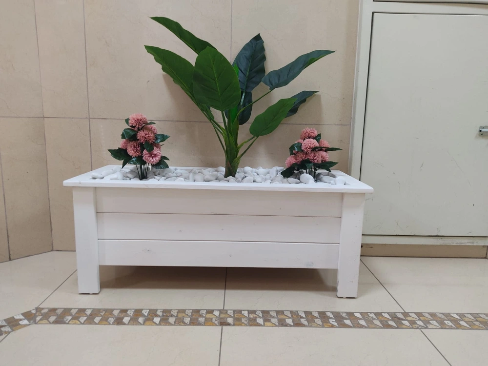 אדניות מעץ מלא ניתן להזמין בהתאמה אישית 