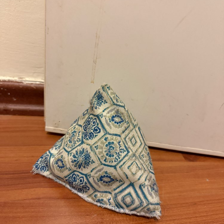 מעצורים לדלת 