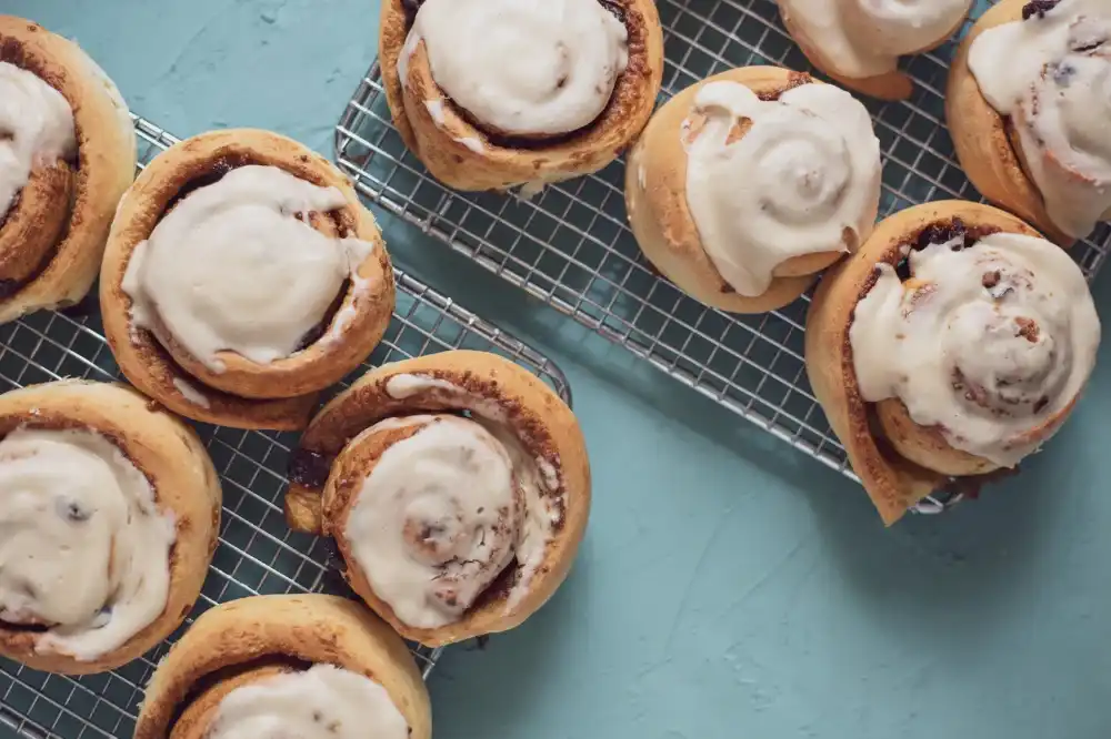 מאפים בעבודת יד – פחזניות, רוגלעך, מקרונים ואלפחורס | noa.ca